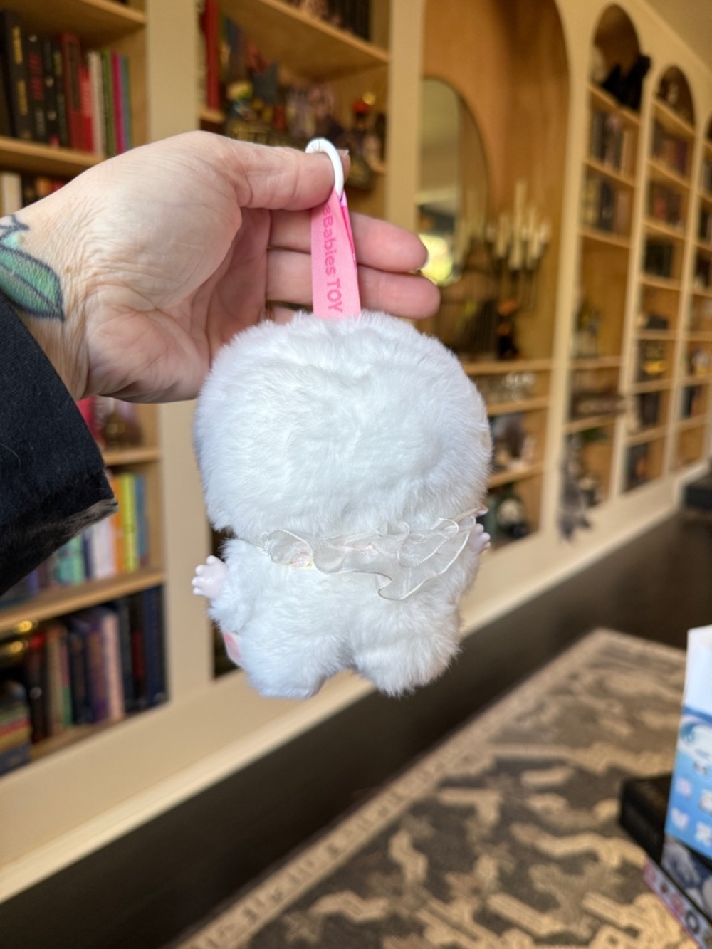 BOGO Tinmi Plush Toy - White with Pink Accents - Picture 3 of 3